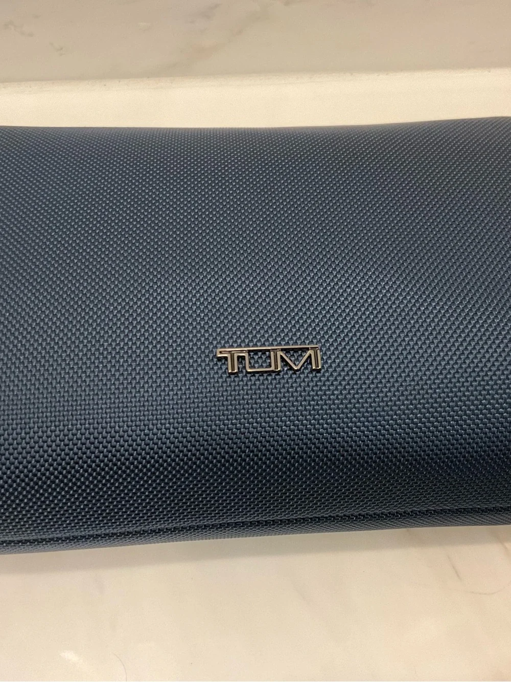 NEW TUMI 8.75” Ballistic Nylon Zippered Pouch with Strap Cosmetic Bag NAVY BLUE